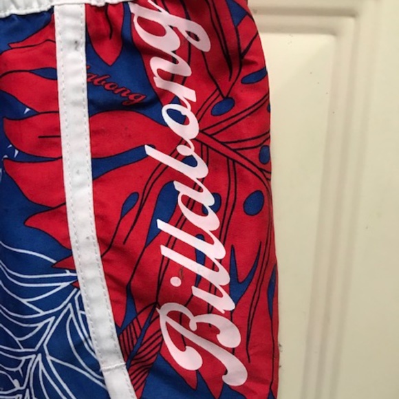 Billabong board shorts - Picture 2 of 3